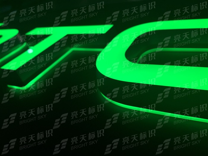 HTC4